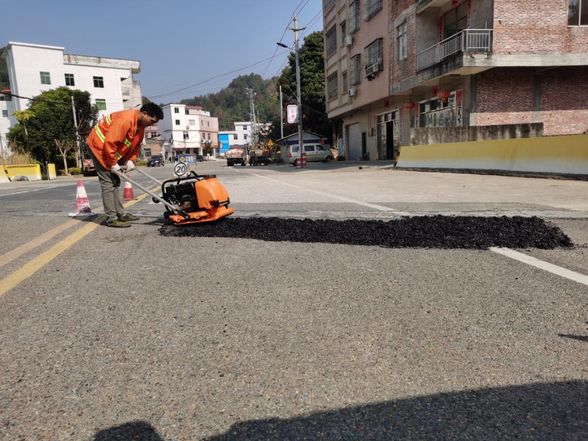 南縣公路事務(wù)中心多措并舉護航春運平安路.wps_1