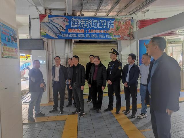 3.18郁南縣市場監(jiān)管局率隊(duì)赴封開縣市場監(jiān)管局開展“百千萬工程”考察學(xué)習(xí)圖片1.jpg