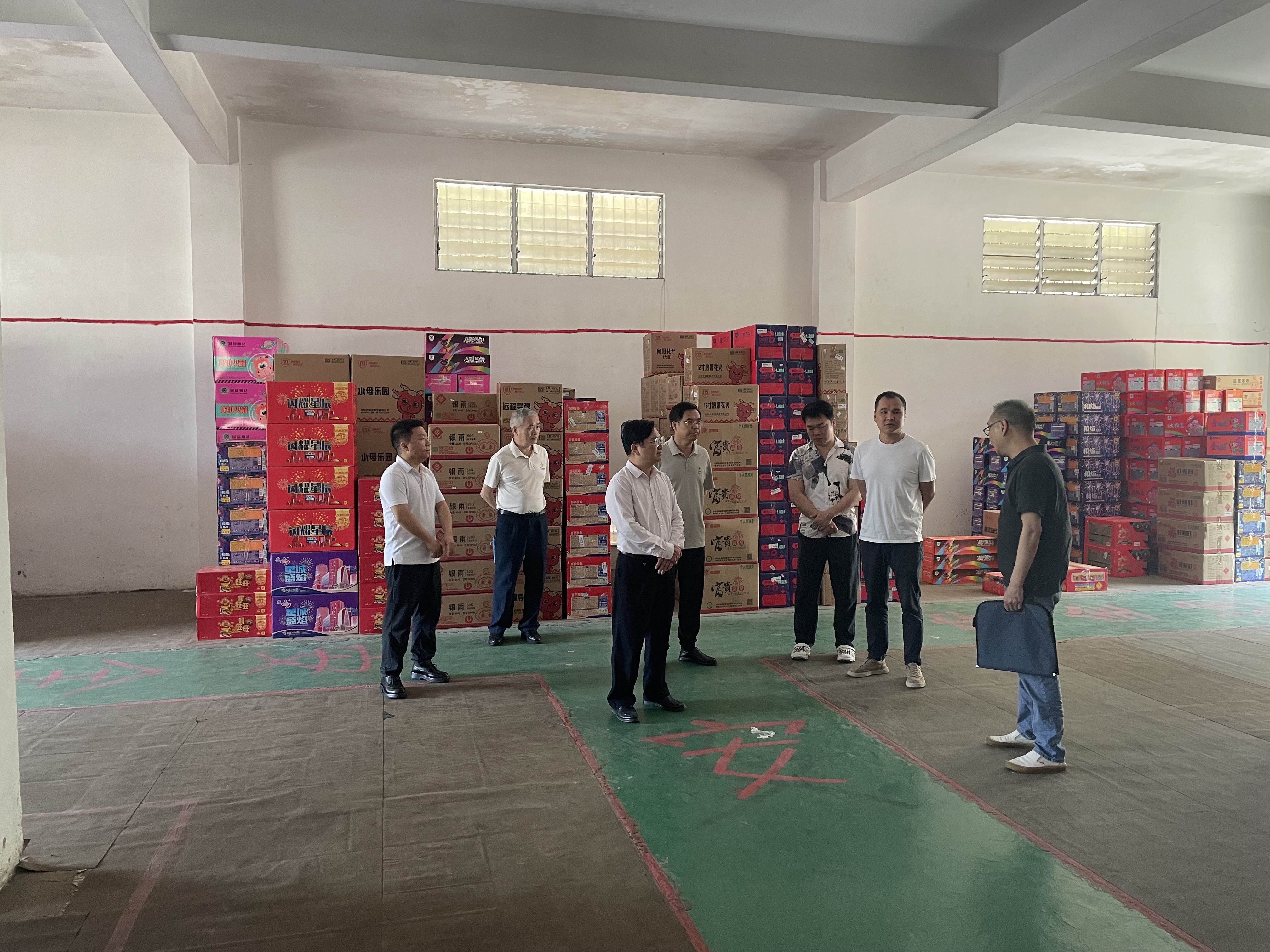 市供銷領(lǐng)導(dǎo)到我縣開展節(jié)前安全生產(chǎn)檢查工作(1).wps_1