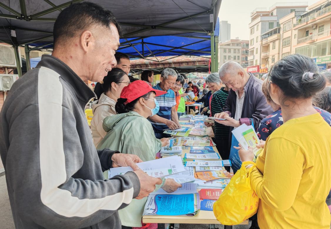 2025年3月26日千官鎮(zhèn)組織社矯對象開展“學(xué)雷鋒  做志愿  服務(wù)改革建新功”普法志愿服務(wù)活動 簡報-.docx_2